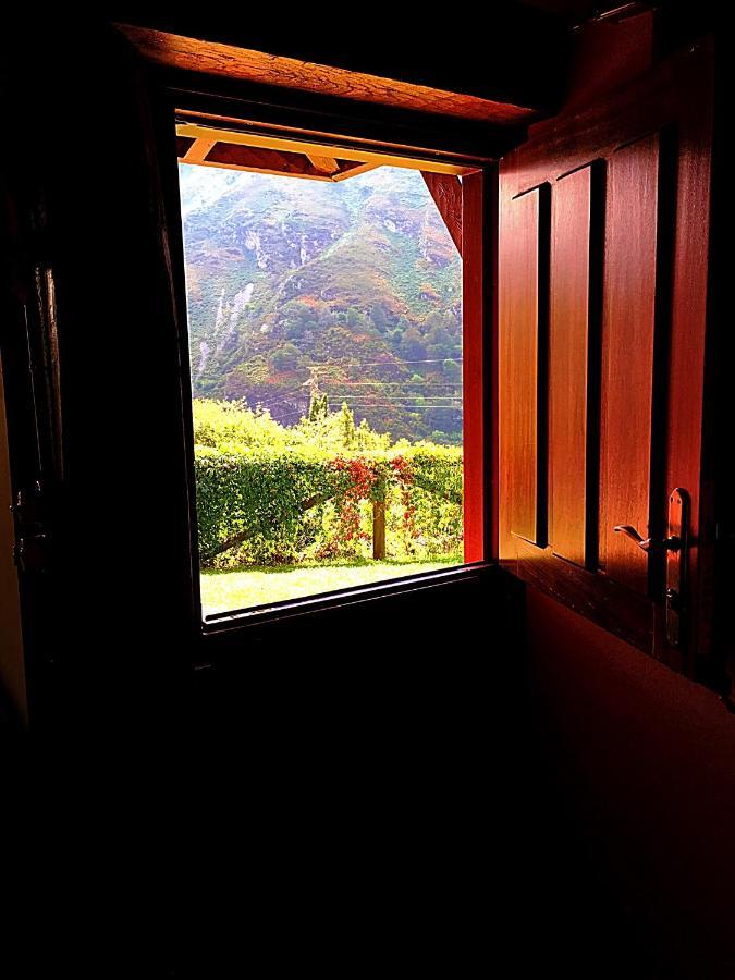 Sames Casa Rural La Riba المظهر الخارجي الصورة